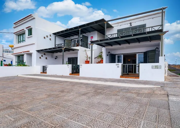 Tatil Evi El Charcon B - 10m To The By Lanzarote Arrieta (Lanzarote)