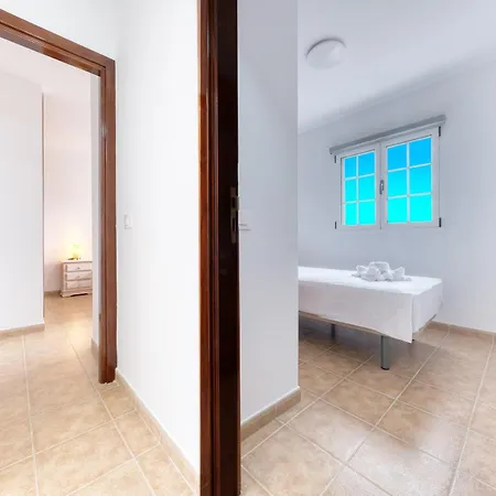 El Charcon B - Beachfront View By Lanzarote