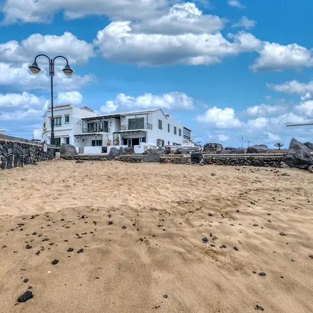 El Charcon B - Beachfront View By Lanzarote * 阿列塔