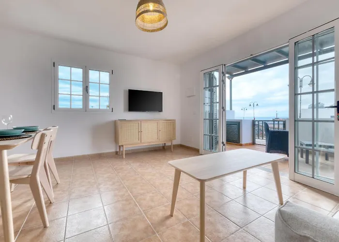 El Charcon B - 10 Meters To The By Lanzarote *