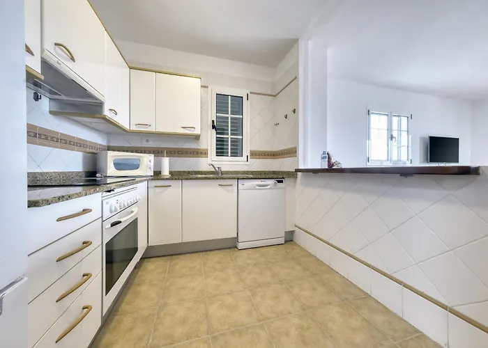 El Charcon B - 10 Meters To The By Lanzarote * Arrieta (Lanzarote)